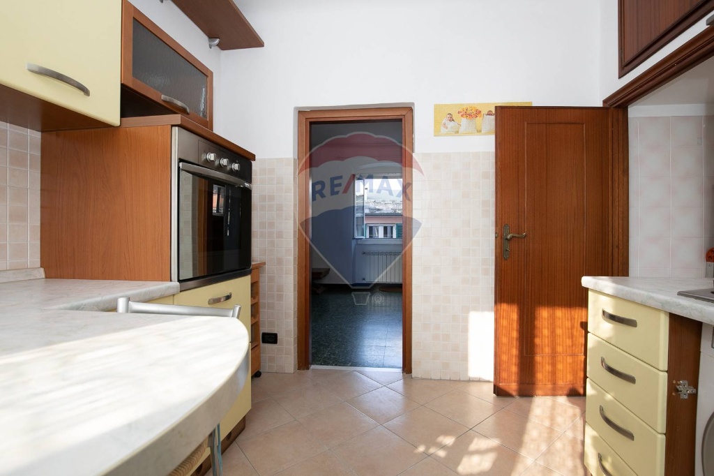 Quadrilocale in Via Renato Quartini, Genova, 1 bagno, arredato, 65 m²