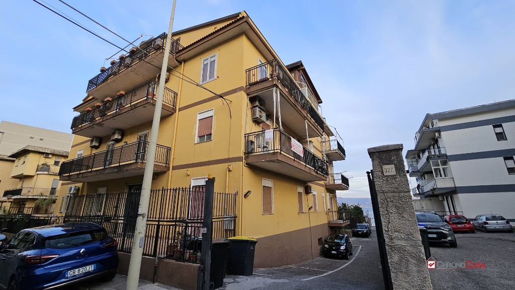 Quadrilocale in Mili Marina, Messina, 1 bagno, posto auto, 110 m²