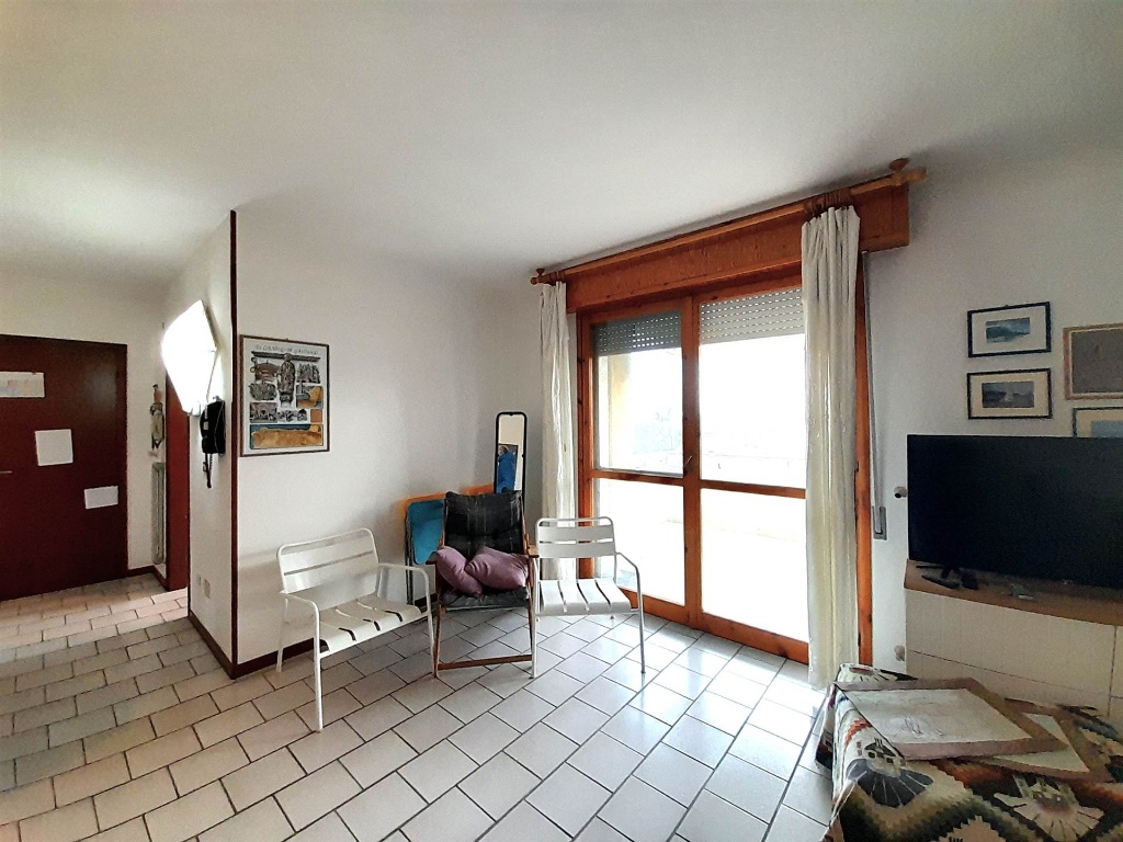 Appartamento in Via Tonale 20, Rimini, 5 locali, 2 bagni, arredato