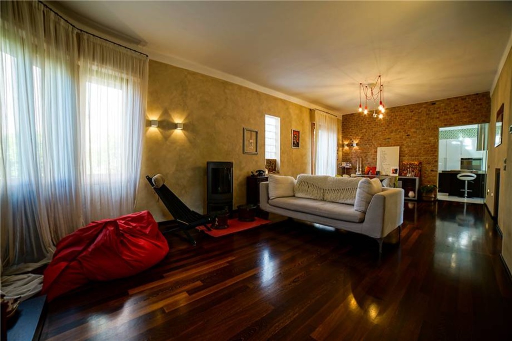 Villa singola a Sanremo, 12 locali, 3 bagni, 220 m² in vendita