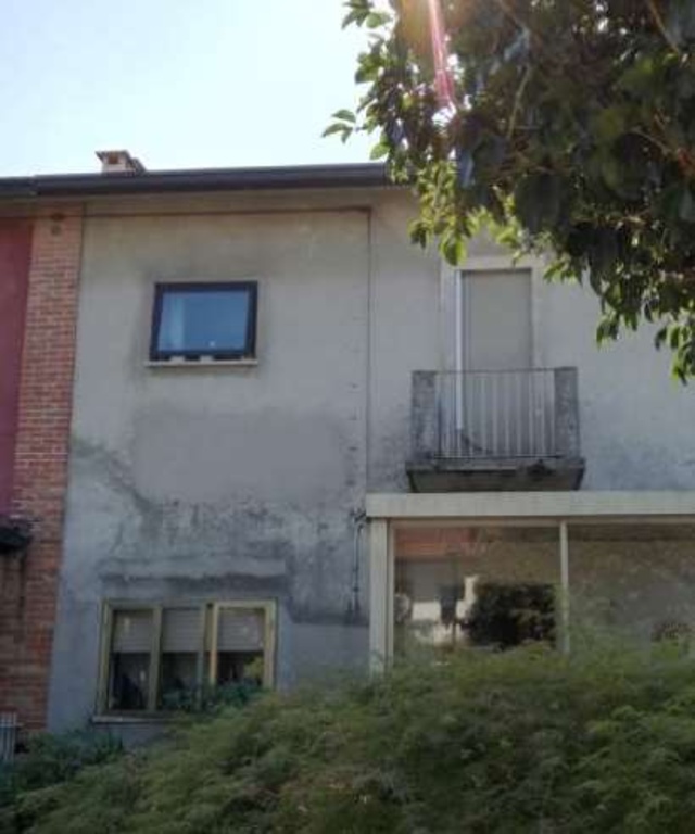 Appartamento in Via A. De Gasperi, Rosà, 5 locali, 1 bagno, garage