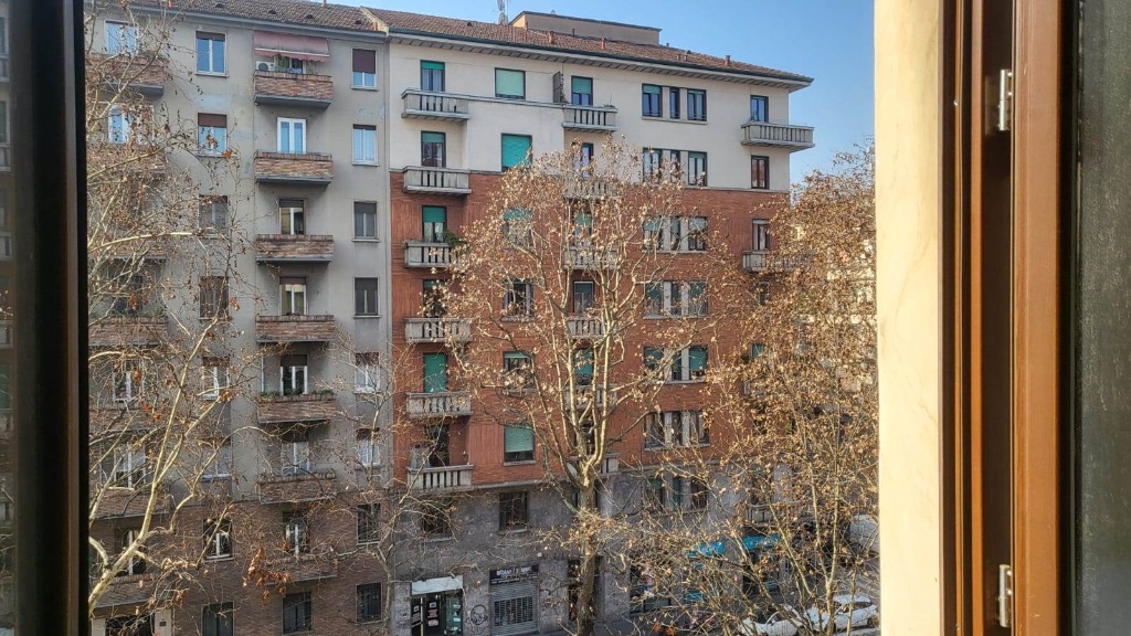 Quadrilocale in Viale Brianza, Milano, 2 bagni, 129 m², 4° piano