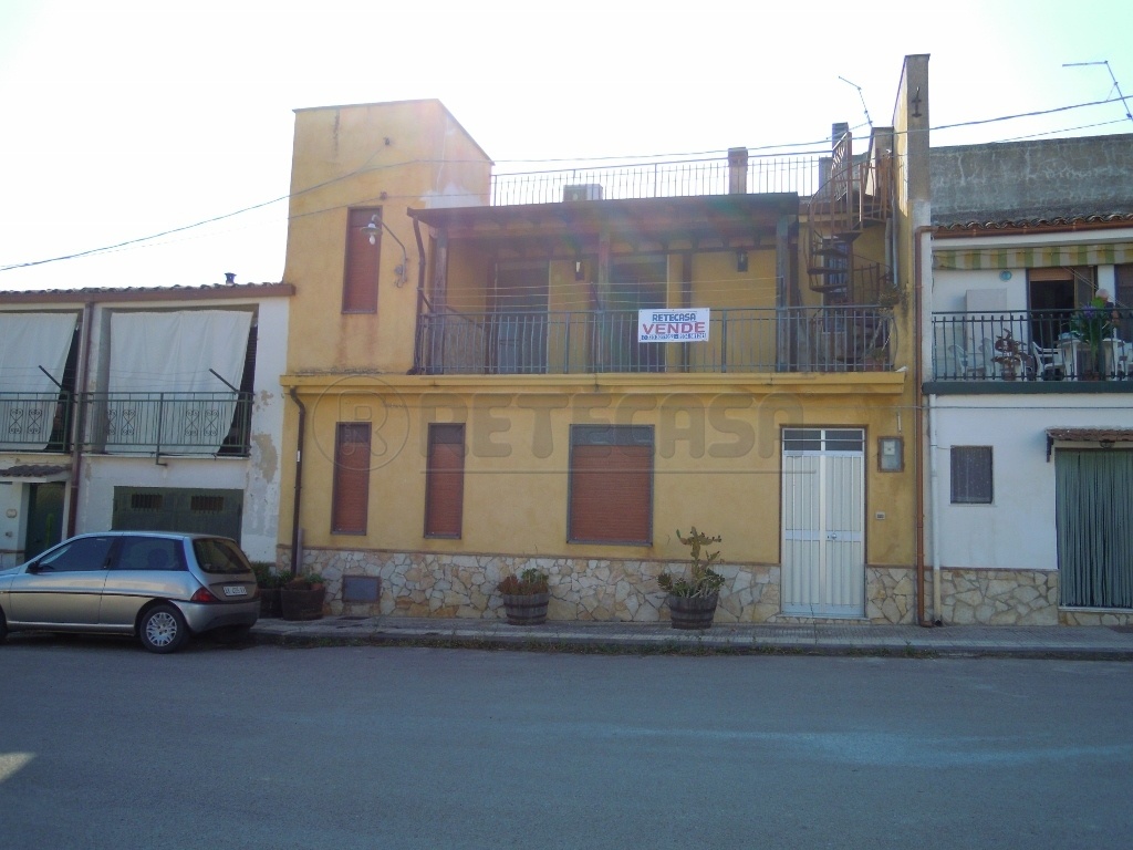 Palazzo in Contrada Prestianni sn, Caltanissetta, 5 locali, 120 m²