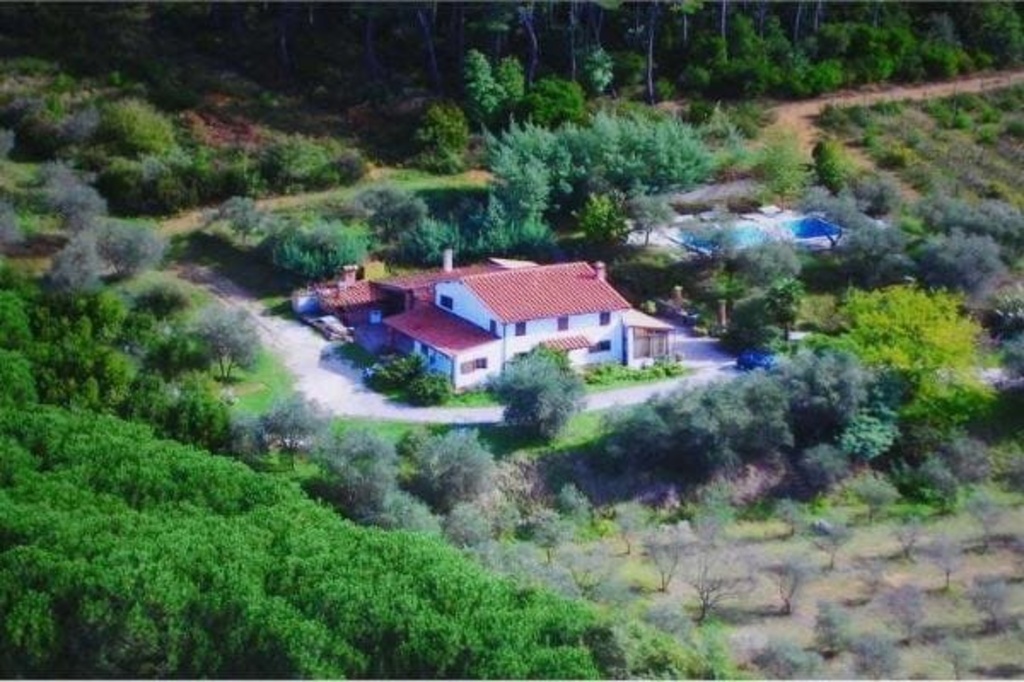 Villa a Capannori, 8 locali, 7 bagni, giardino privato, posto auto