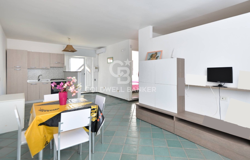 Appartamento in Via Viareggio, Racale, 5 locali, 2 bagni, 120 m²