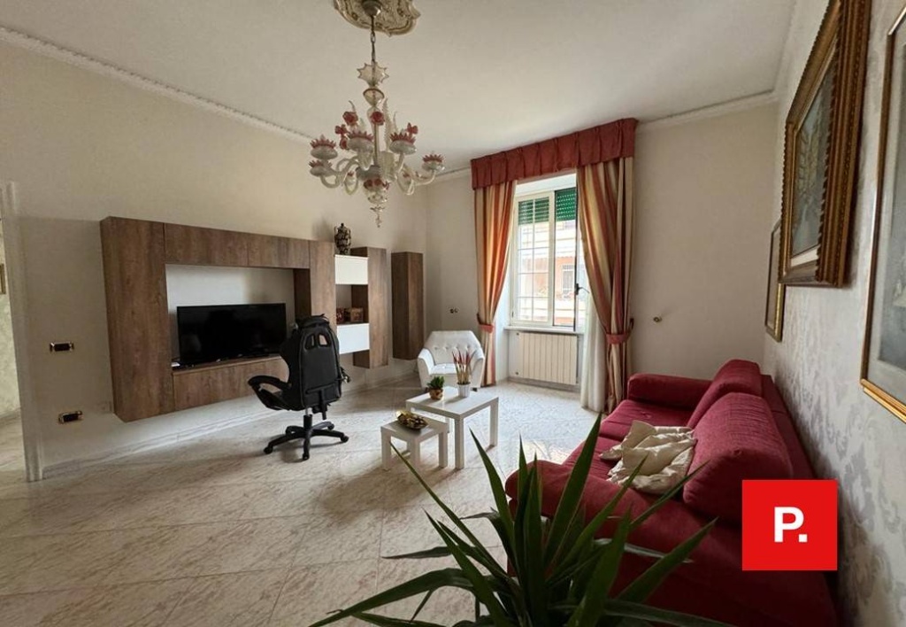 Appartamento in Via nazario sauro, Caserta, 5 locali, 2 bagni, 100 m²