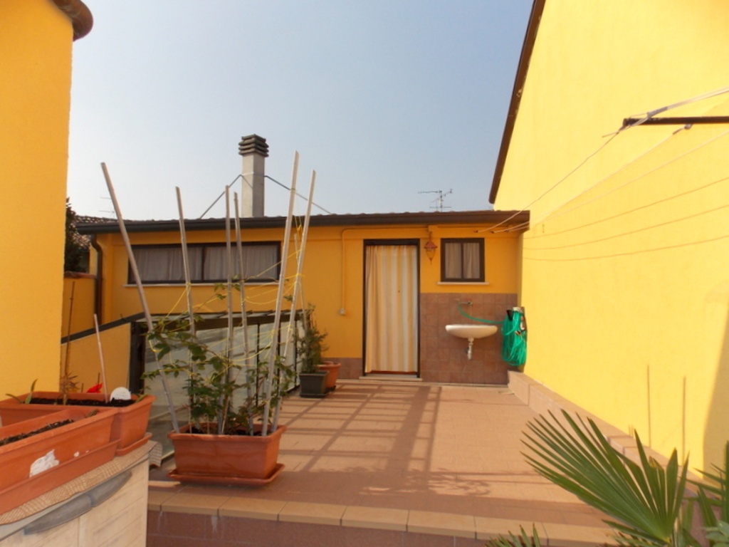 Casa indipendente in Via Belloni, Forlimpopoli, 4 locali, 3 bagni