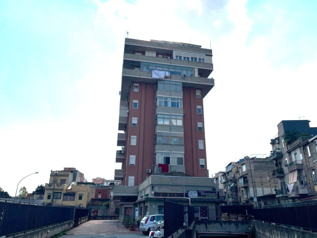 Appartamento in Via Casalini, Palermo, 2 bagni, con box, 106 m²