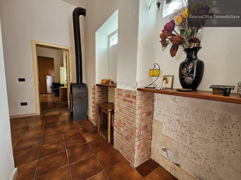 Casa indipendente in Via antica valeria, Decimomannu, 2 locali, 90 m²