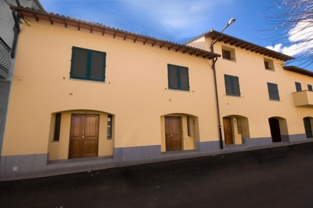 Casa indipendente in Via Belvedere, Borgo San Lorenzo, 5 locali