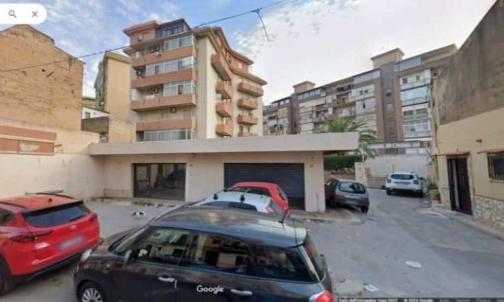 Trilocale in CORSO dei mille 742, Palermo, 1 bagno, 89 m², 5° piano