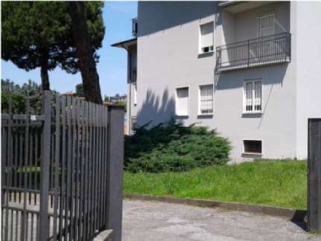 Quadrilocale in Via per Montesolaro 14, Cantù, 1 bagno, garage, 89 m²
