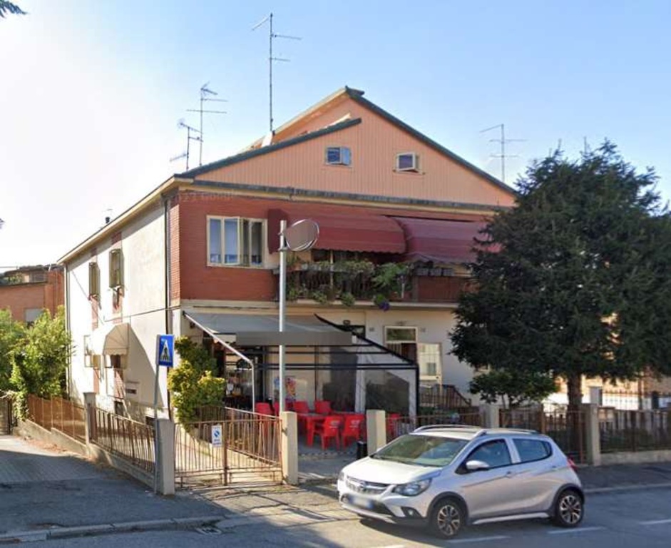 Appartamento in Via Borgo Punta, Ferrara, 6 locali, 1 bagno, garage