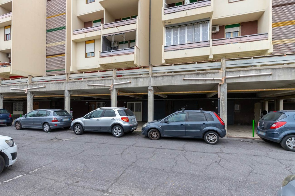 Quadrilocale in Viale Castagnola 20, Catania, 2 bagni, 125 m²