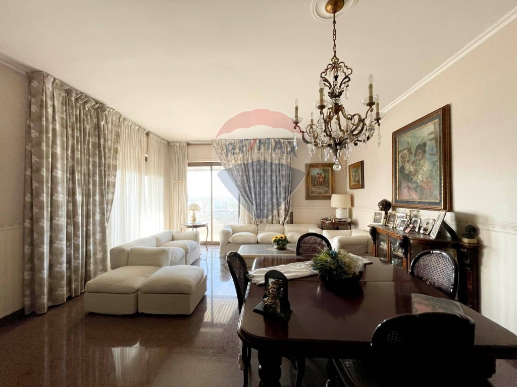 Appartamento in Via Giulio Petroni, Bari, 8 locali, 3 bagni, 204 m²