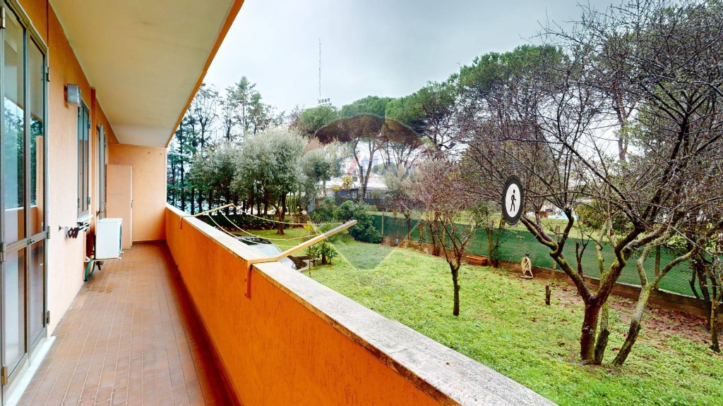 Appartamento ad Abano Terme, 5 locali, 2 bagni, giardino in comune