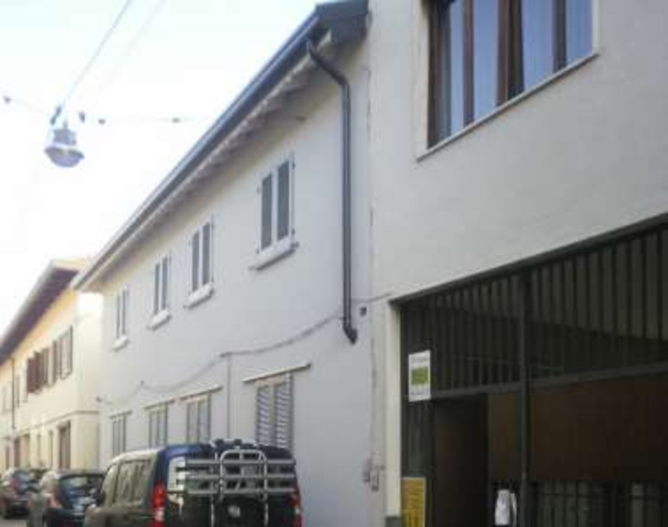 Monolocale in Via Canonico Villa 7, Desio, 1 bagno, 25 m², 1° piano