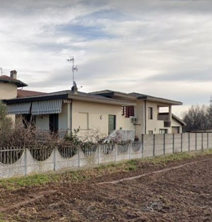 Villa in Via Piave, Robecchetto con Induno, 5 locali, 2 bagni, 322 m²