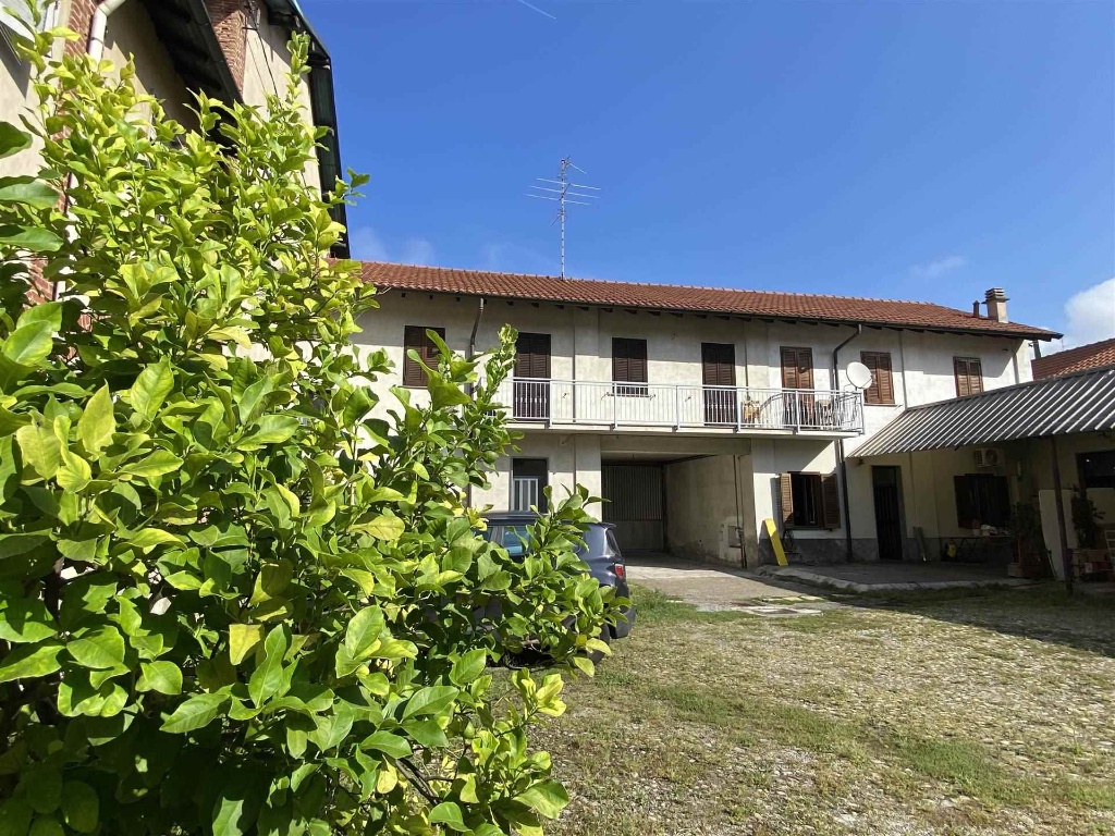 Casa indipendente in Via Della Repubblica 16, Paderno Dugnano, 5 bagni