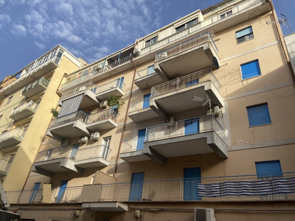 Quadrilocale in VIA MONFENERA, Palermo, 1 bagno, 110 m², 5° piano