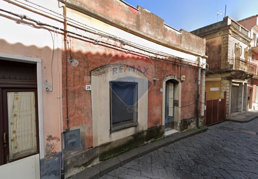 Casa indipendente in Via Risorgimento, Giarre, 4 locali, 2 bagni