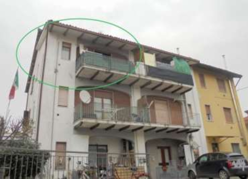 Trilocale in Via Radaelli, Pontirolo Nuovo, 1 bagno, 67 m², 2° piano