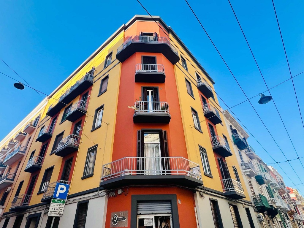 Trilocale in Via Istria 22, Bari, 2 bagni, 97 m², piano rialzato