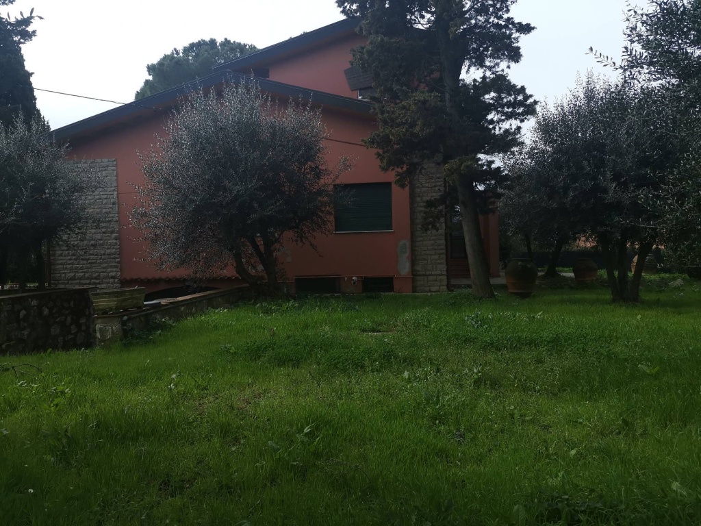 Casa indipendente in VIA DON ORESTE NUTI, Santa Maria a Monte, 3 bagni