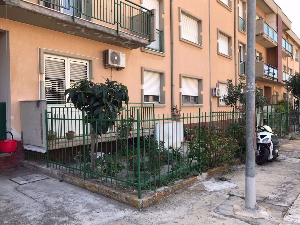 Quadrilocale in Arciprete Monteleone, Capaci, 1 bagno, 90 m², terrazzo