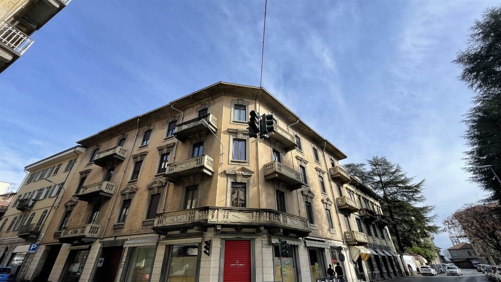 Appartamento in Via Repubblica 40, Biella, 8 locali, 2 bagni, 150 m²