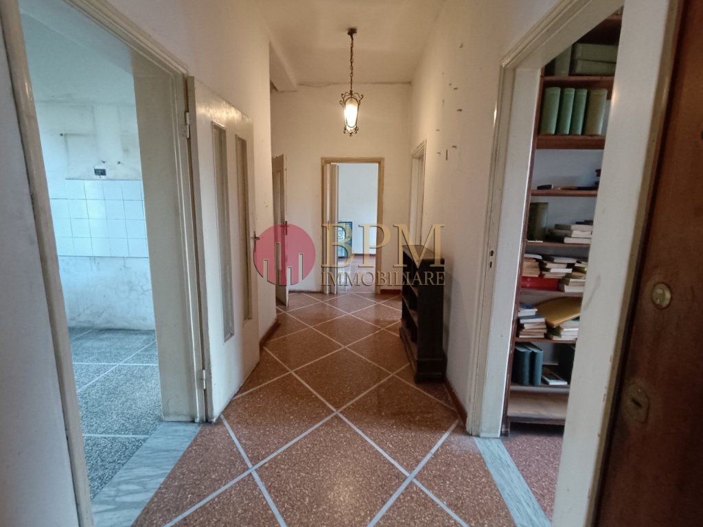 Appartamento in Via Calzabigi, Livorno, 5 locali, 1 bagno, arredato