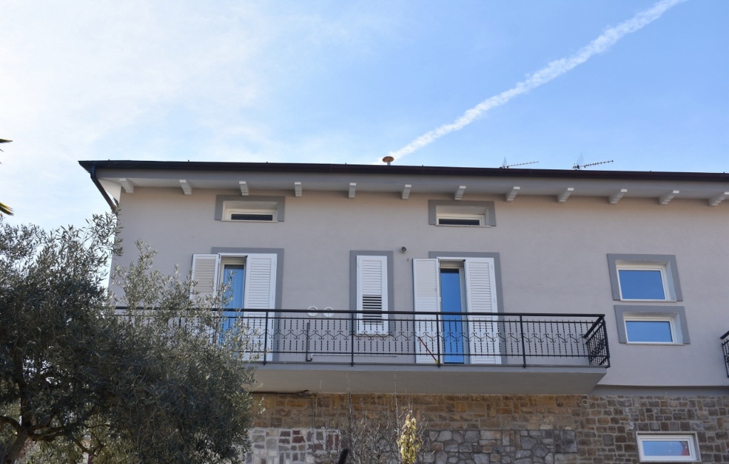 Appartamento a Gambassi Terme, 5 locali, 1 bagno, 140 m², 1° piano