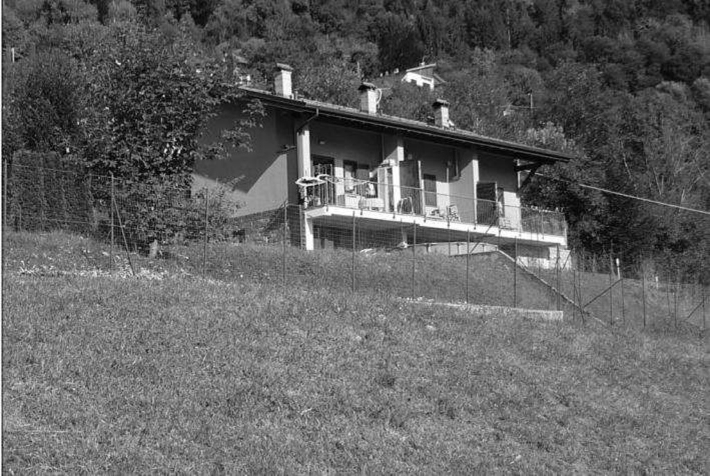 Villa a schiera in Via Passerini 13, Alta Valle Intelvi, 4 locali