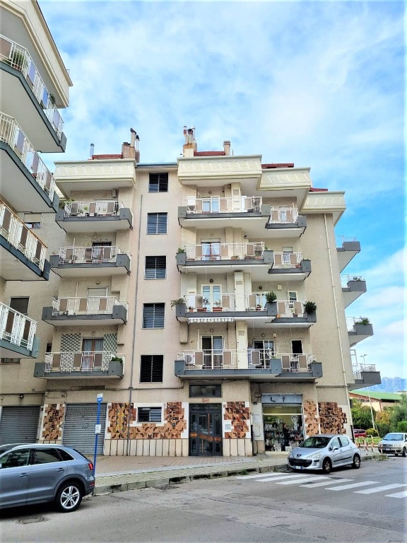 Quadrilocale a Salerno, 2 bagni, 110 m², 1° piano, ascensore
