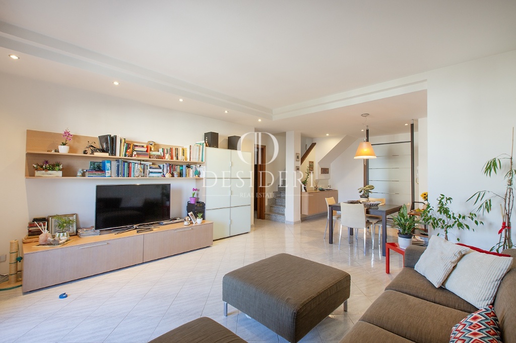 Appartamento in Via Mozambico, Grosseto, 6 locali, 2 bagni, 168 m²