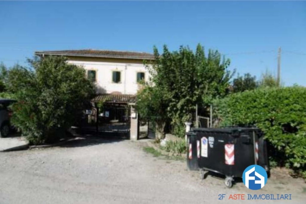 Appartamento in Via Pratonera, Cadelbosco di Sopra, 7 locali, 2 bagni