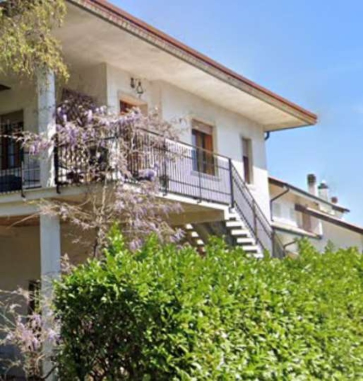 Casa indipendente in Via Benedetto Croce, Portogruaro, 8 locali