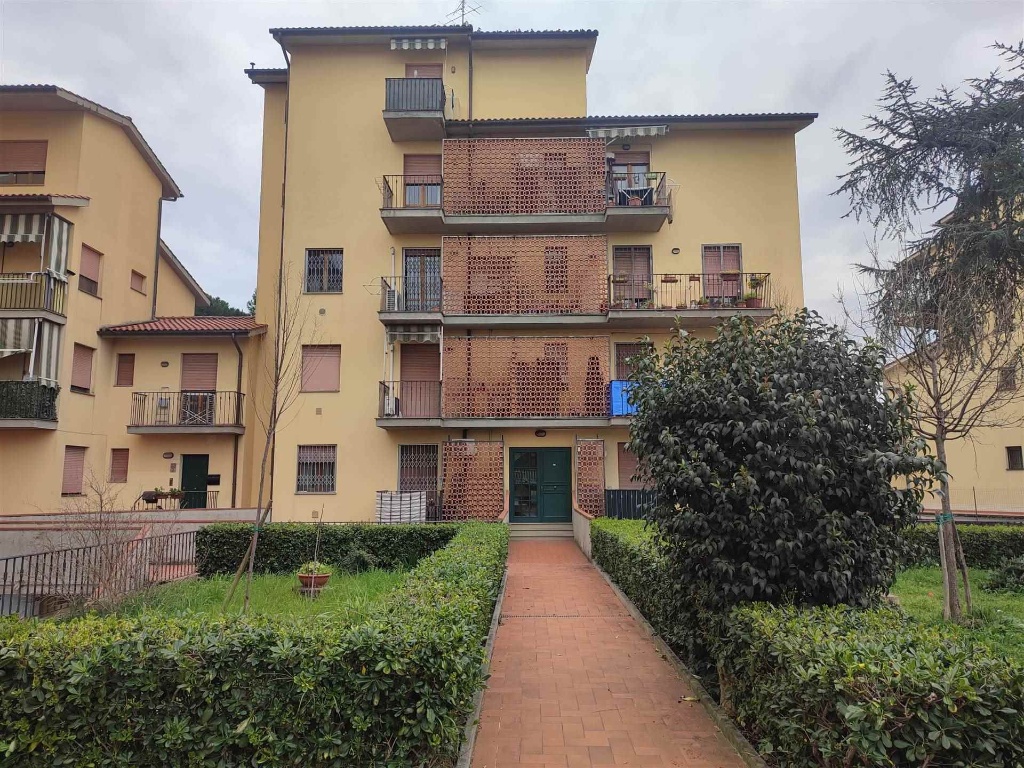 Bilocale in Via Piantanida, Firenze, 1 bagno, arredato, 37 m²