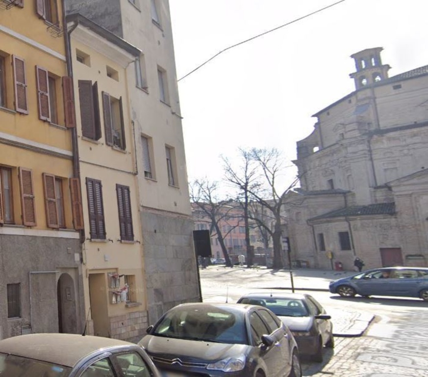 Monolocale in Borgo Pietrantonio Bernabei 60, Parma, 40 m², 2° piano