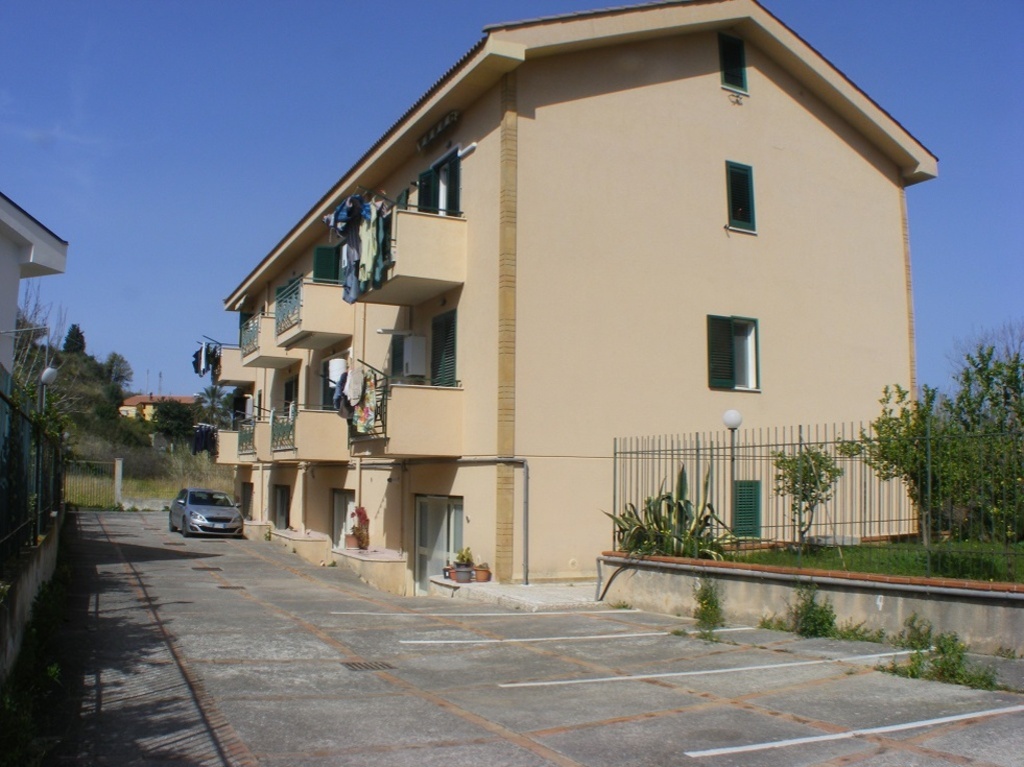 Appartamento in Lascari, Lascari, posto auto, 60 m², 2° piano