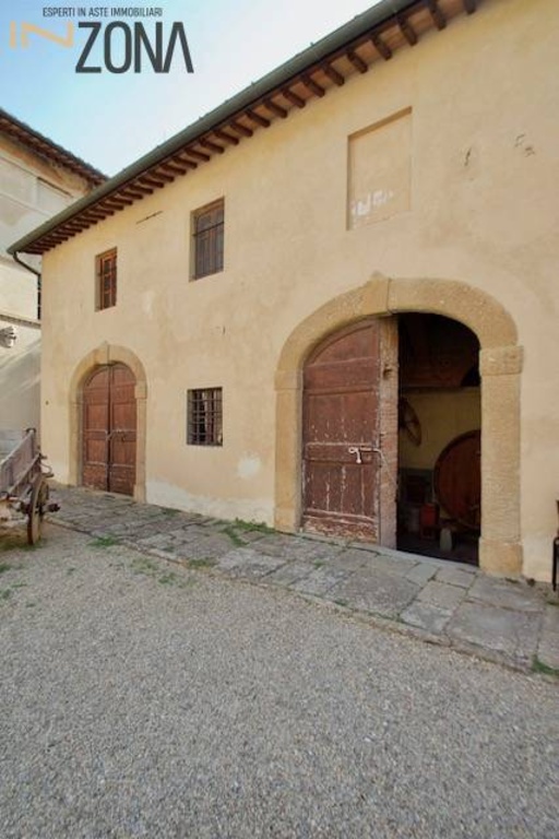 Trilocale in Via Castello di S. Maria Novella, Certaldo, 1 bagno