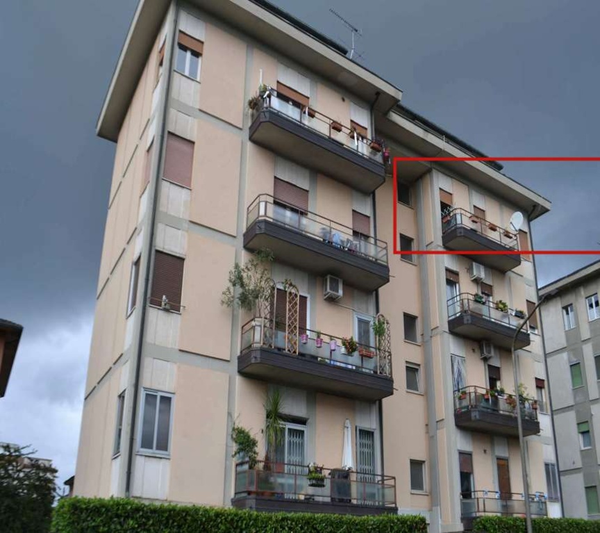 Appartamento in Via Gioachino Rossini, Vicenza, 6 locali, 1 bagno