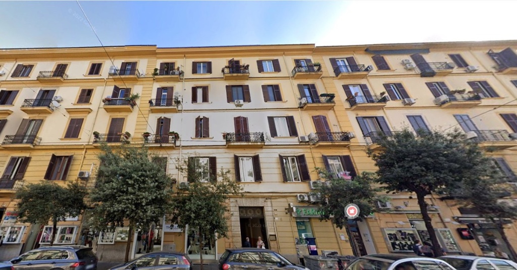 Bilocale in Giuseppe Garibaldi, Napoli, 1 bagno, 75 m², 2° piano
