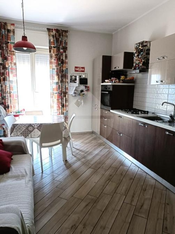 Appartamento in Via XX Settembre, Carbognano, 5 locali, 2 bagni, 88 m²