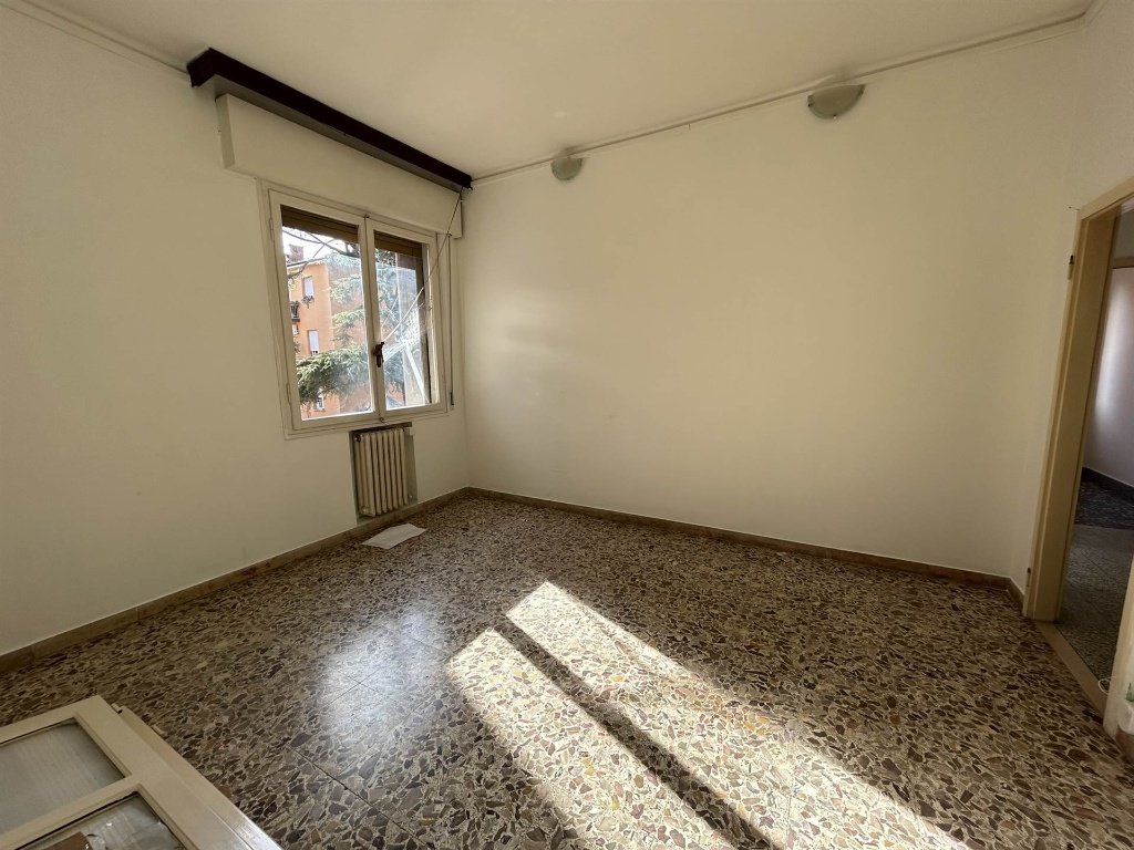 Bilocale in Via Gaetana Agnesi 25, Bologna, 1 bagno, 50 m², 2° piano
