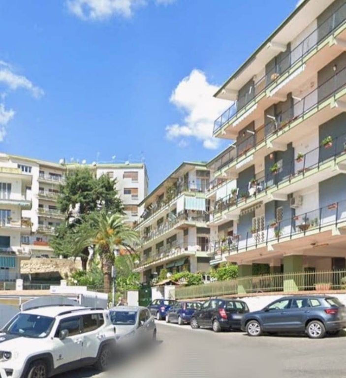 Quadrilocale a Napoli, 2 bagni, 137 m², 3° piano, classe energetica G