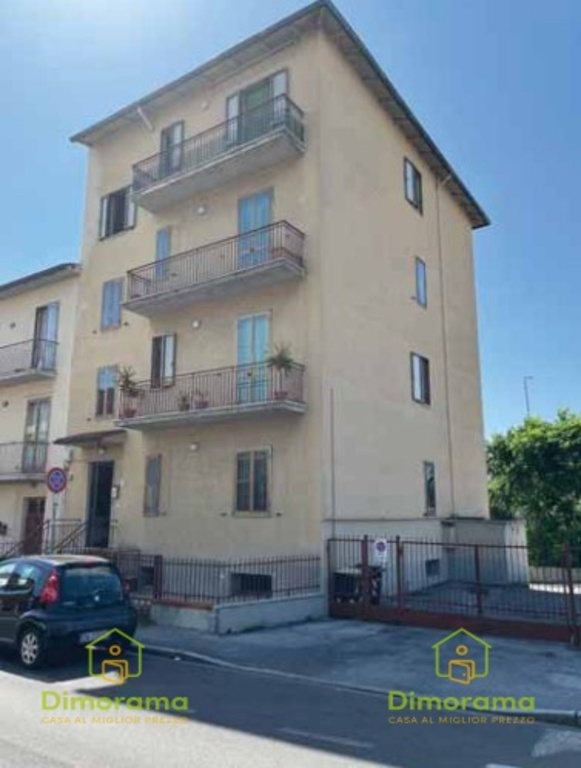 Quadrilocale in Via Isonzo 39, Prato, 1 bagno, 92 m², 3° piano