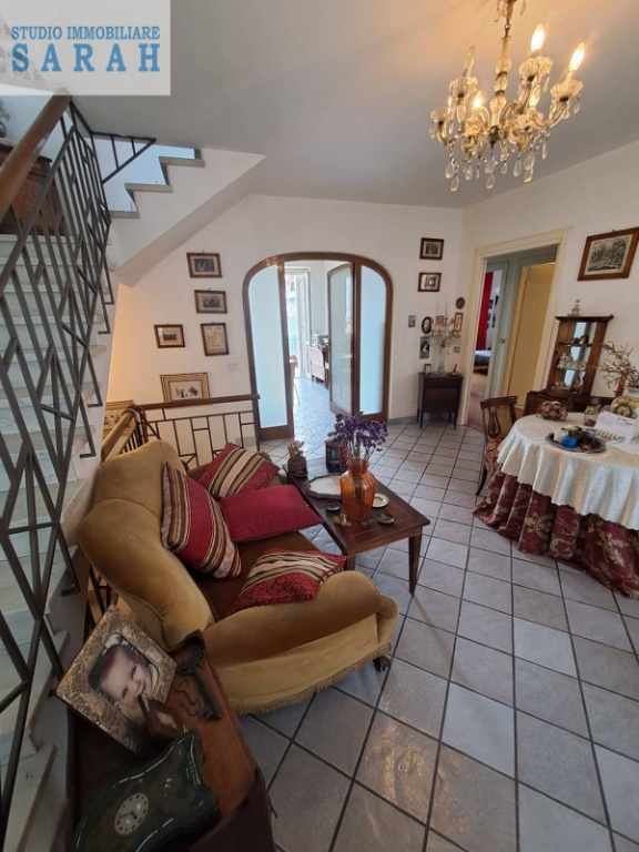 Casa indipendente in Via machiavelli, Viareggio, 6 locali, 3 bagni