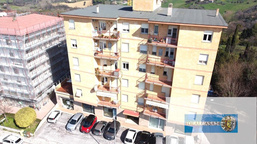 Appartamento in Macerata Via Dei Velini n. 139, Macerata, 5 locali