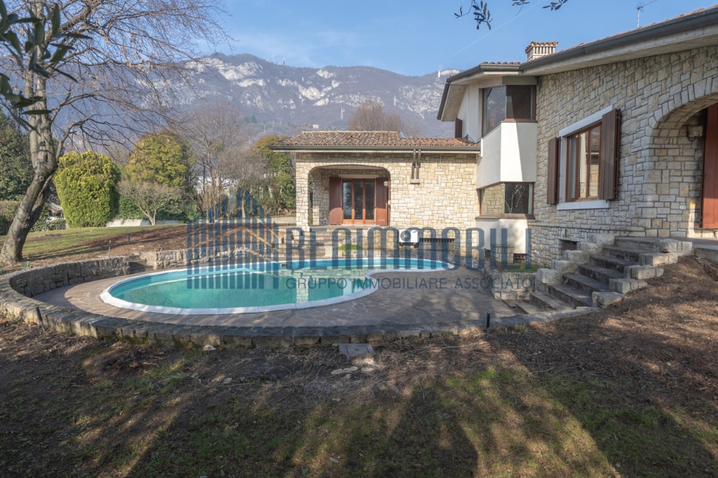Villa in Via Giovita Scalvini 20, Botticino, 17 locali, 4 bagni